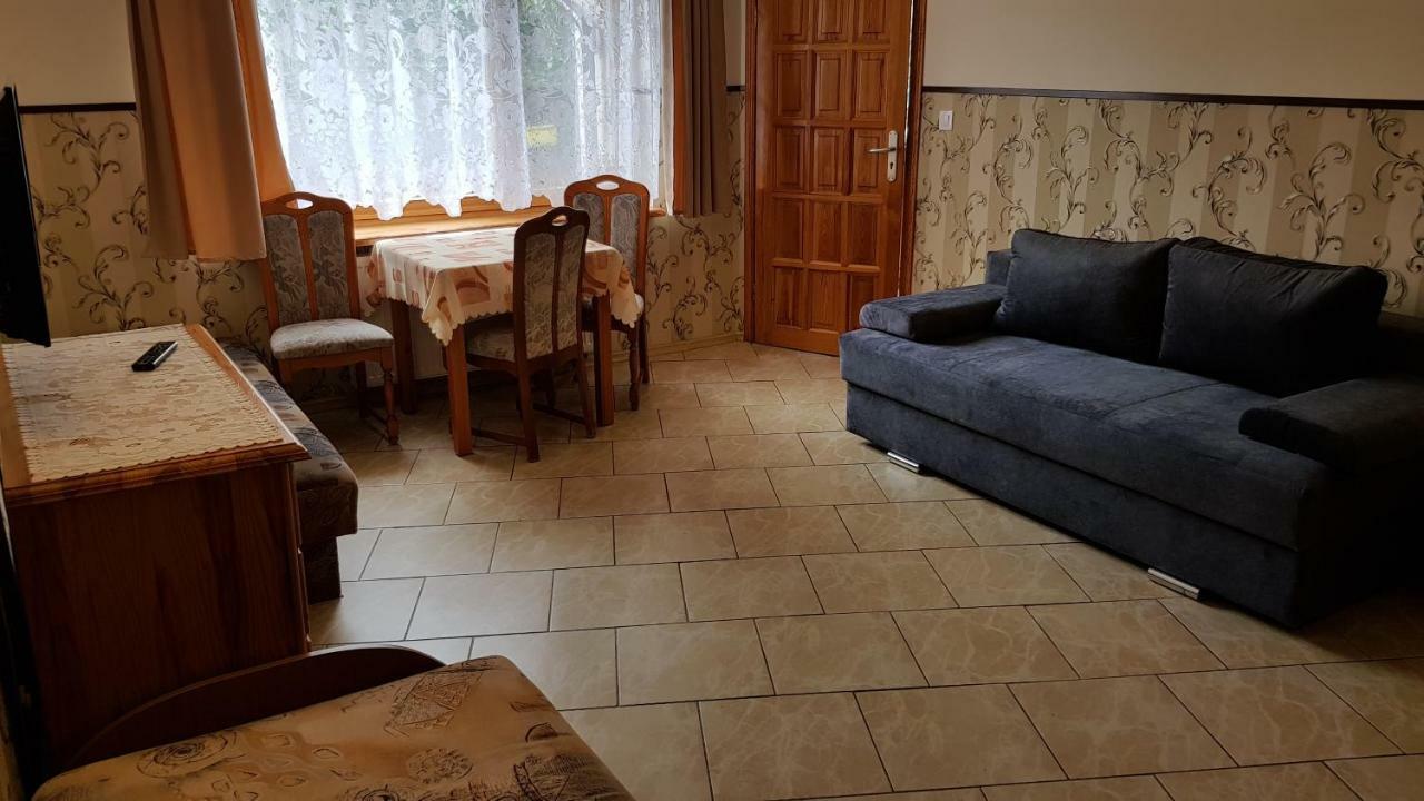 Pokoje Goscinne Asia Леба Экстерьер фото